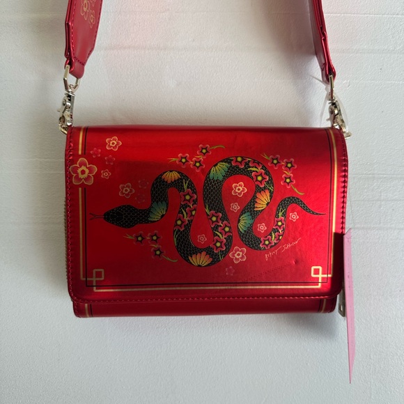 Red Designer Women's Bag Betsey Johnson Pretty Crossbody Bag - NWT - Picture 14 of 16